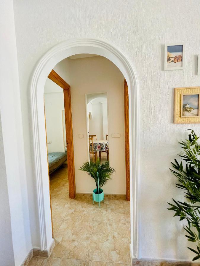 El Papagayo Apartment 2 Mins Walking To The Beach Torrevieja Exteriör bild