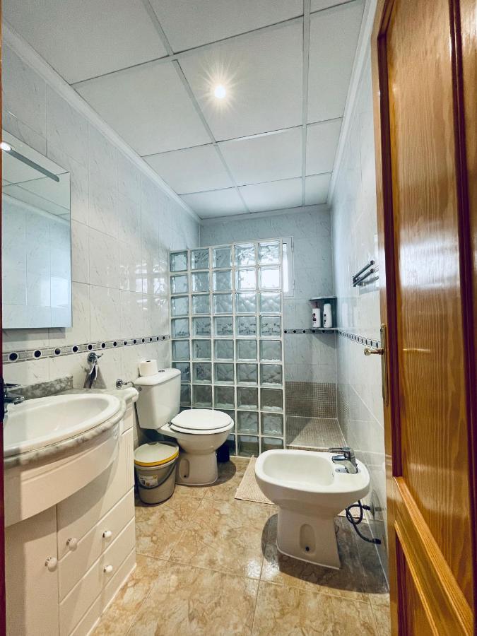 El Papagayo Apartment 2 Mins Walking To The Beach Torrevieja Exteriör bild